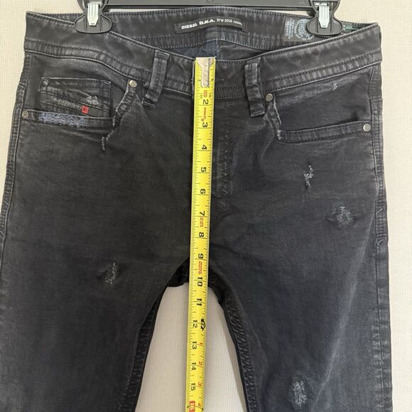 Diesel DNA Thavar Jeans 32x32 Smaller Fit Black Mens Slim Skinny Distress Italy - Picture 9 of 12